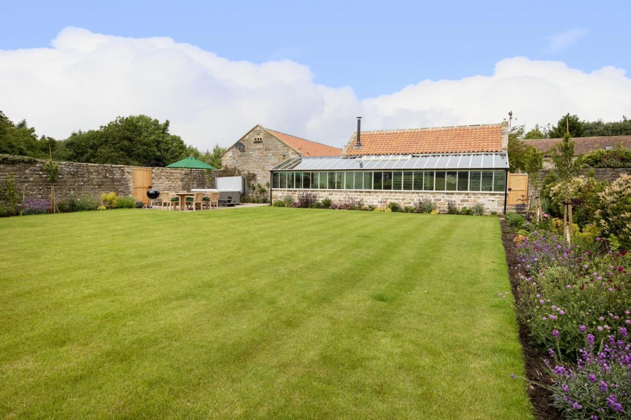 Thirley Cotes Farm Cottages Скарбъро Екстериор снимка